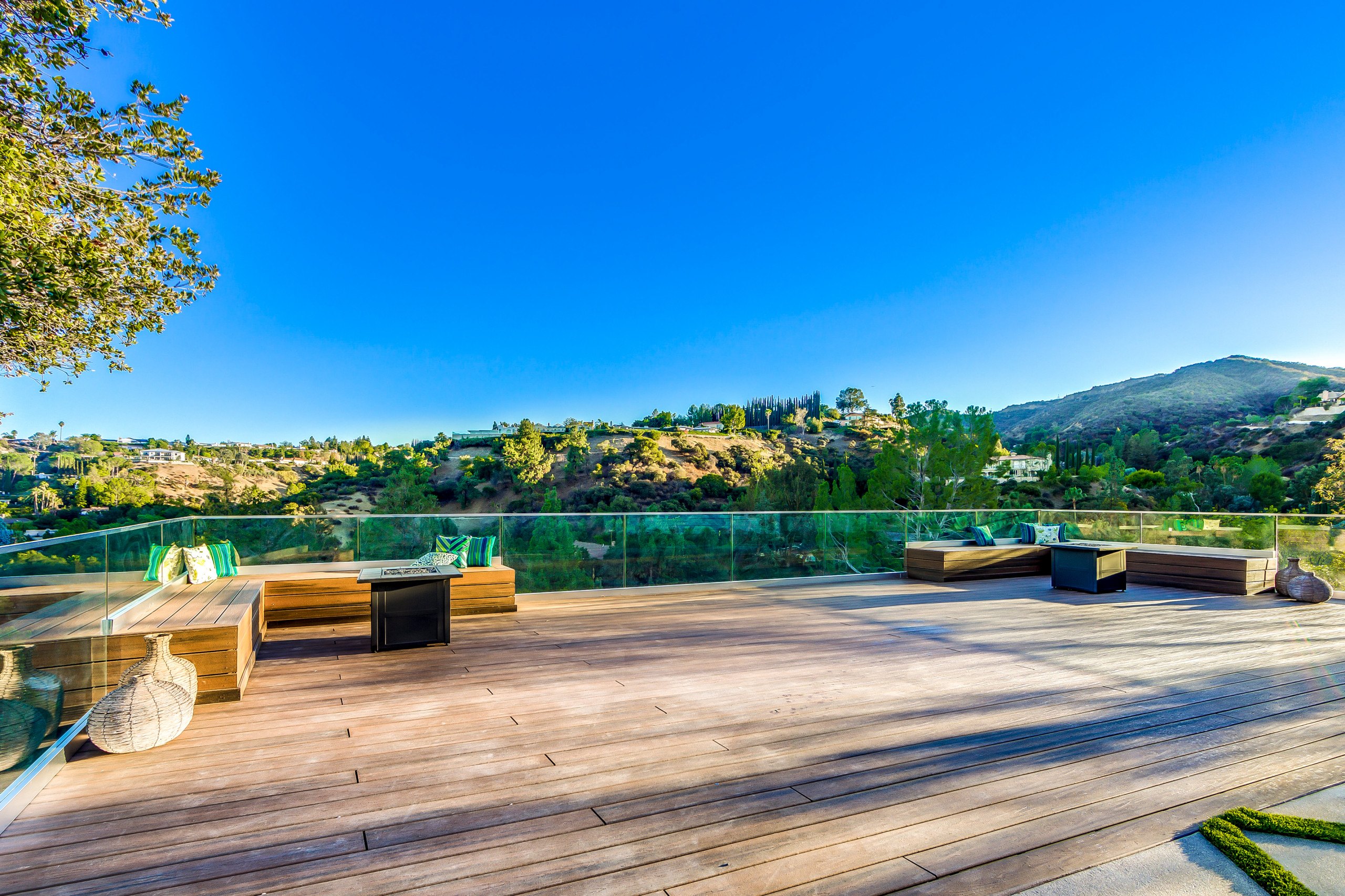 The upper deck of the Encino estate looking out over the hills.
